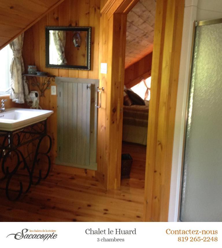 Вилла Chalets De La Riviere Sacacomie Сент-Алексис-де-Мон Экстерьер фото