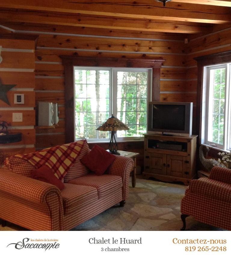 Вилла Chalets De La Riviere Sacacomie Сент-Алексис-де-Мон Экстерьер фото