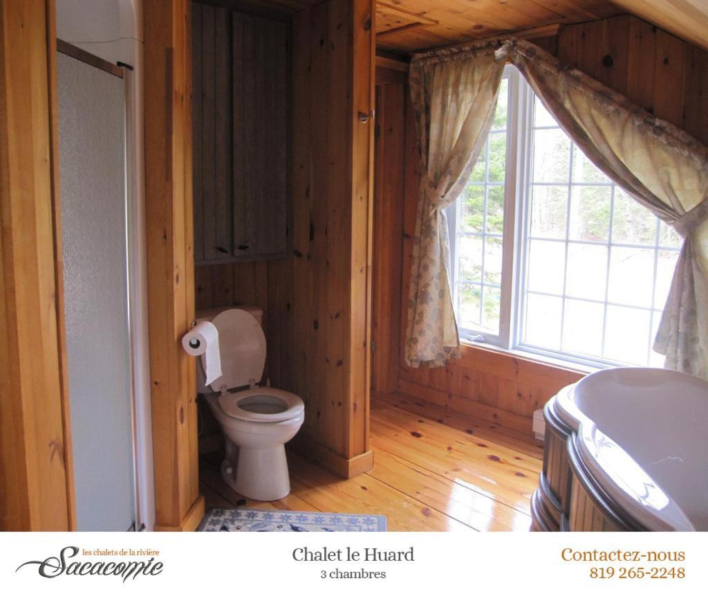 Вилла Chalets De La Riviere Sacacomie Сент-Алексис-де-Мон Экстерьер фото
