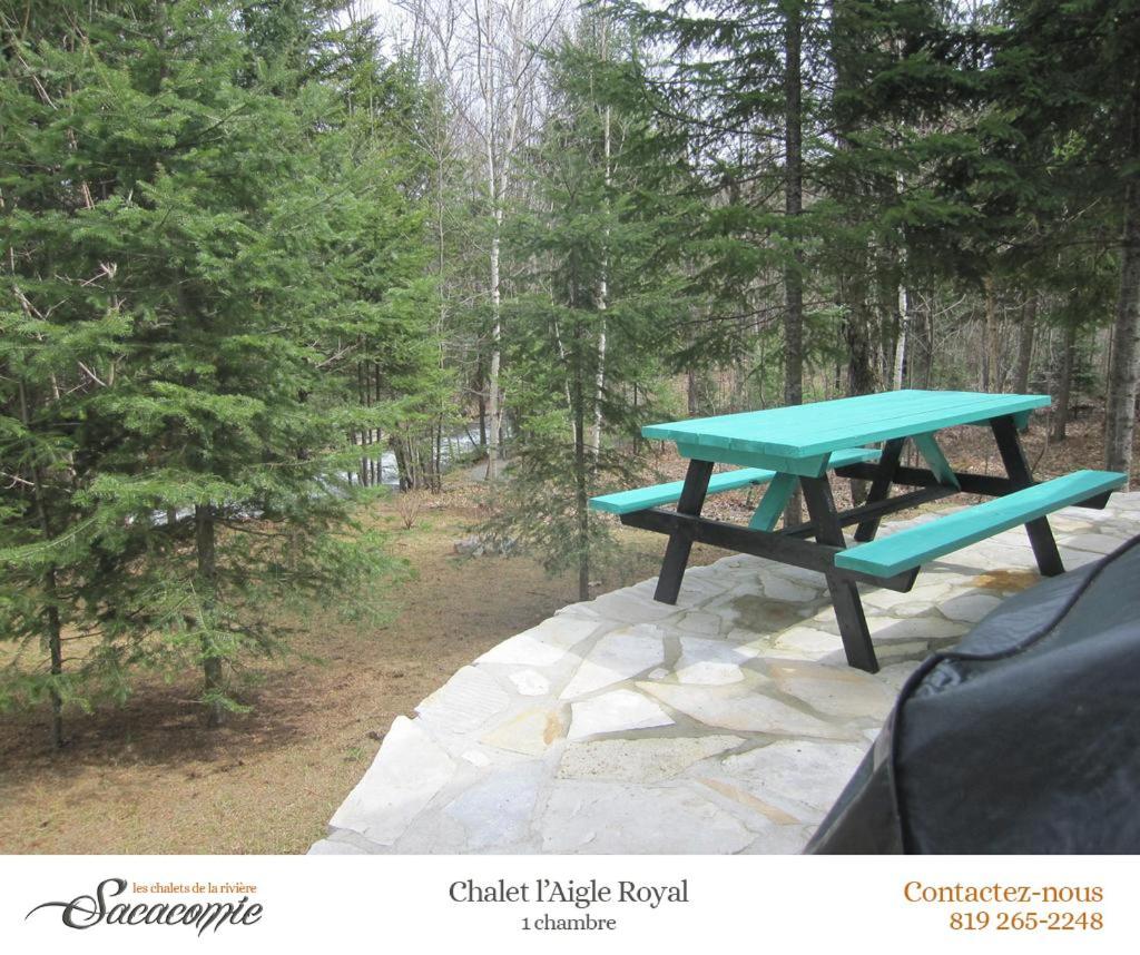 Вилла Chalets De La Riviere Sacacomie Сент-Алексис-де-Мон Экстерьер фото